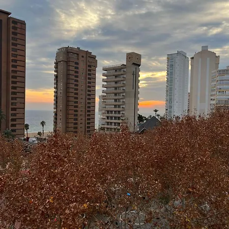 Olas Playa De Levante بينايدورم
