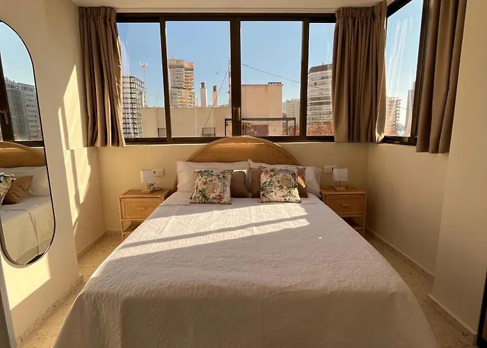 Olas Playa De Levante *